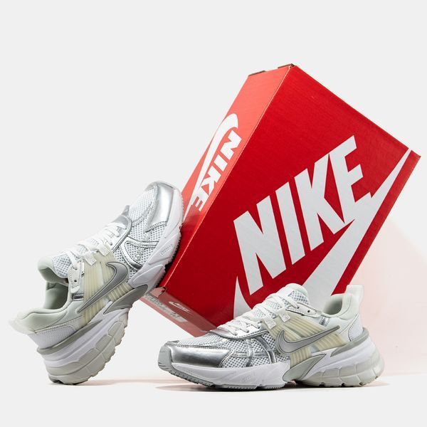Nike V2K Run Beige White Metallic ALL17606 фото